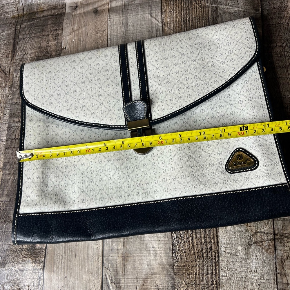 YOLAND VINTAGE MONOGRAM LEATHER CLUTCH - Picture 11 of 14